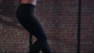 7675456-uhd_2160_4096_25fps